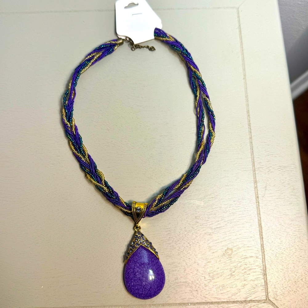 NWT. Peacock Pendant Necklace Embellished With Rhinestones.